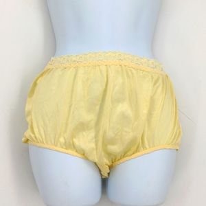 VTG Warner's Perfect Measure Yellow Semi Sheer Granny Panties Full Brief Nylon L